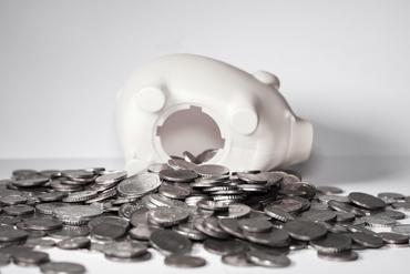 Does Boarding School Spending Reduce What Families Can Save for College?
